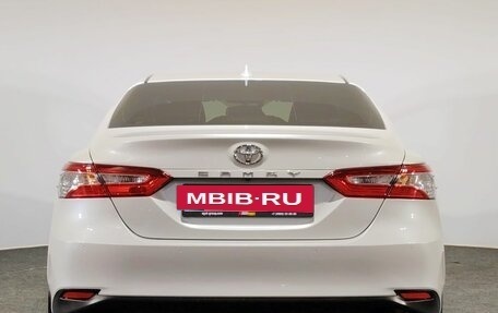 Toyota Camry, 2021 год, 3 010 000 рублей, 6 фотография