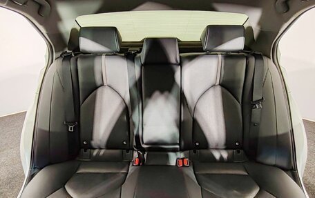 Toyota Camry, 2021 год, 3 010 000 рублей, 14 фотография