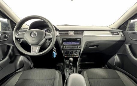 Skoda Rapid I, 2015 год, 920 000 рублей, 13 фотография