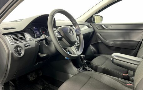 Skoda Rapid I, 2015 год, 920 000 рублей, 10 фотография