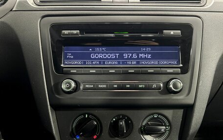 Skoda Rapid I, 2015 год, 920 000 рублей, 14 фотография