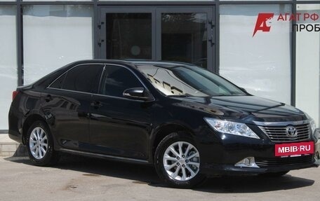 Toyota Camry, 2014 год, 2 130 000 рублей, 3 фотография