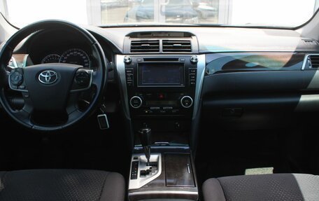 Toyota Camry, 2014 год, 2 130 000 рублей, 15 фотография
