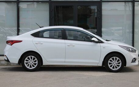 Hyundai Solaris II рестайлинг, 2018 год, 1 420 000 рублей, 4 фотография