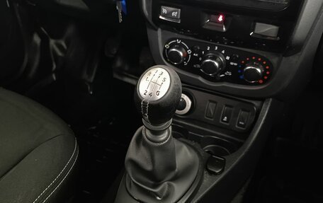 Renault Duster I рестайлинг, 2017 год, 1 140 000 рублей, 13 фотография