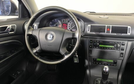 Skoda Superb III рестайлинг, 2008 год, 693 000 рублей, 12 фотография