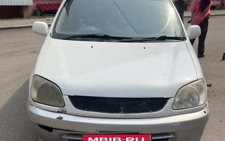 Toyota Raum I, 2001 год, 250 000 рублей, 2 фотография