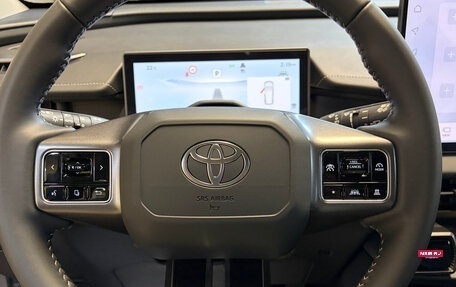 Toyota RAV4, 2026 год, 4 099 000 рублей, 18 фотография