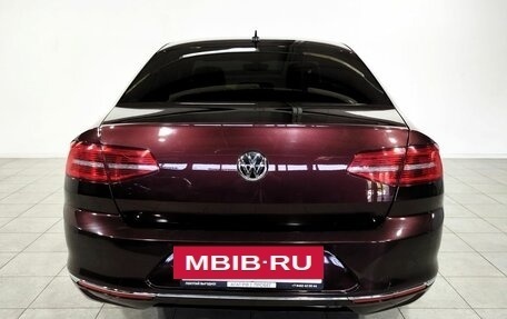 Volkswagen Passat B8 рестайлинг, 2016 год, 1 560 000 рублей, 6 фотография