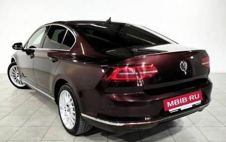 Volkswagen Passat B8 рестайлинг, 2016 год, 1 560 000 рублей, 7 фотография