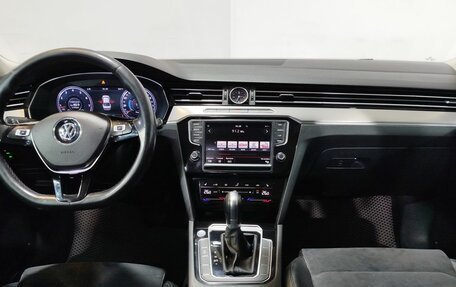 Volkswagen Passat B8 рестайлинг, 2016 год, 1 560 000 рублей, 15 фотография