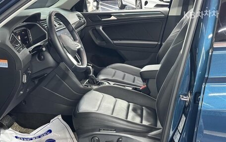 Volkswagen Tiguan II, 2022 год, 2 820 000 рублей, 6 фотография