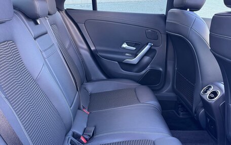 Mercedes-Benz CLA, 2021 год, 2 899 999 рублей, 14 фотография