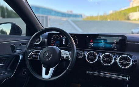 Mercedes-Benz CLA, 2021 год, 2 899 999 рублей, 12 фотография
