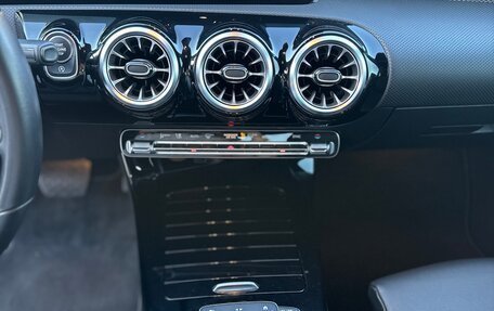 Mercedes-Benz CLA, 2021 год, 2 899 999 рублей, 17 фотография