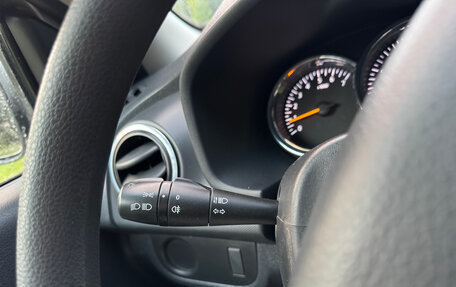 Renault Logan II, 2017 год, 730 000 рублей, 30 фотография
