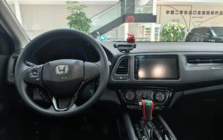 Honda Vezel, 2022 год, 1 490 000 рублей, 9 фотография