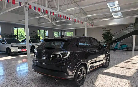 Honda Vezel, 2022 год, 1 490 000 рублей, 6 фотография