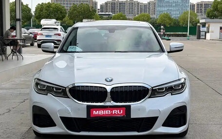 BMW 3 серия, 2021 год, 2 700 000 рублей, 2 фотография