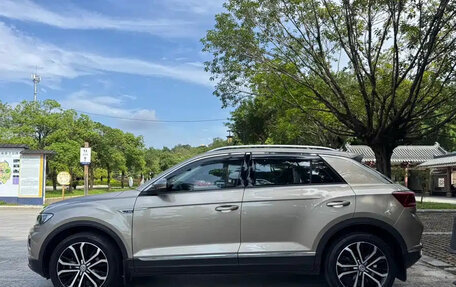 Volkswagen T-Roc I, 2022 год, 1 490 000 рублей, 7 фотография