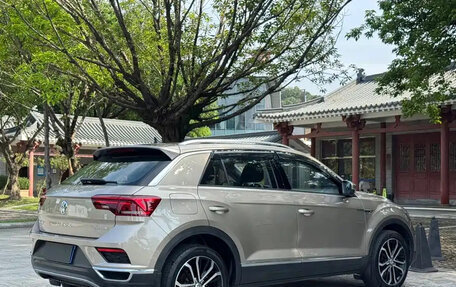 Volkswagen T-Roc I, 2022 год, 1 490 000 рублей, 4 фотография