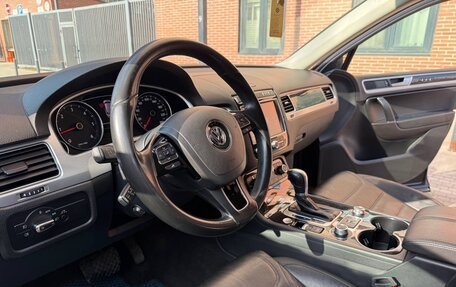 Volkswagen Touareg III, 2016 год, 2 890 000 рублей, 8 фотография