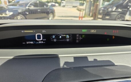 Toyota Prius IV XW50, 2022 год, 2 300 008 рублей, 10 фотография