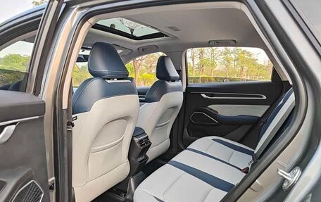Geely Emgrand, 2023 год, 926 000 рублей, 24 фотография