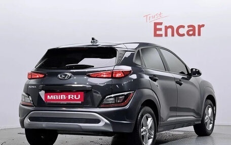 Hyundai Kona I, 2022 год, 2 154 000 рублей, 3 фотография