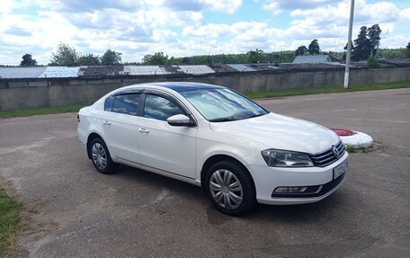 Volkswagen Passat B7, 2011 год, 780 000 рублей, 13 фотография