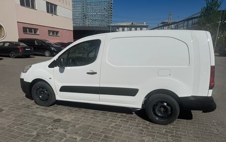 Peugeot Partner II рестайлинг 2, 2012 год, 630 000 рублей, 1 фотография