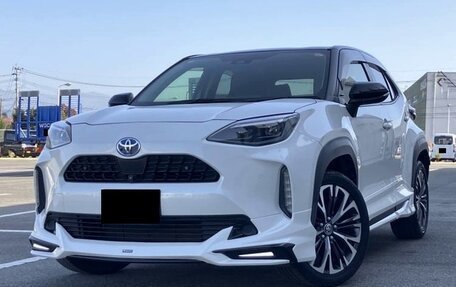 Toyota Yaris Cross, 2023 год, 1 314 000 рублей, 1 фотография