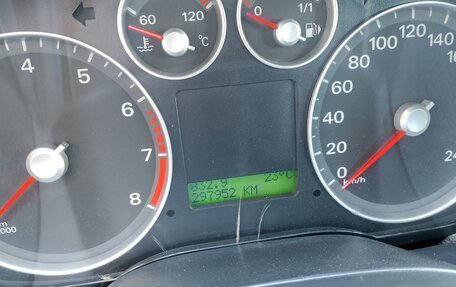 Ford Focus II рестайлинг, 2006 год, 299 000 рублей, 10 фотография