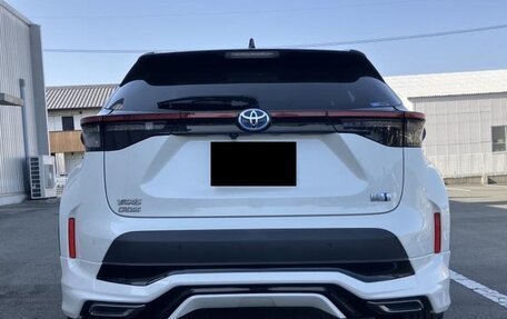 Toyota Yaris Cross, 2023 год, 1 314 000 рублей, 4 фотография