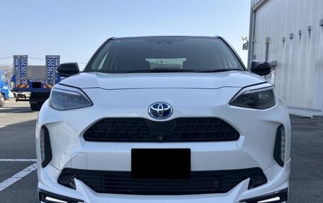 Toyota Yaris Cross, 2023 год, 1 314 000 рублей, 2 фотография
