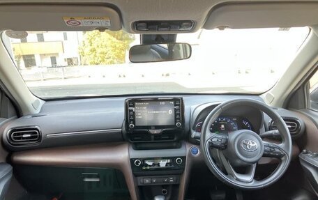 Toyota Yaris Cross, 2023 год, 1 314 000 рублей, 7 фотография