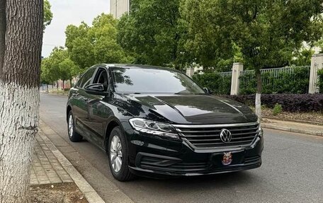 Volkswagen Lavida, 2022 год, 1 066 000 рублей, 3 фотография