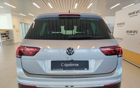 Volkswagen Tiguan II, 2021 год, 1 999 000 рублей, 4 фотография