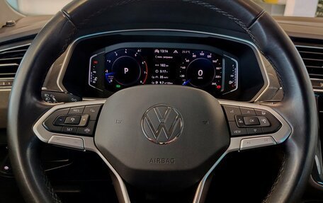 Volkswagen Tiguan II, 2021 год, 1 999 000 рублей, 18 фотография
