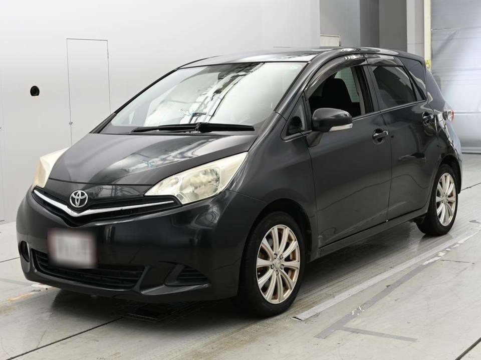 Toyota Ractis II, 2010 год, 910 000 рублей, 1 фотография
