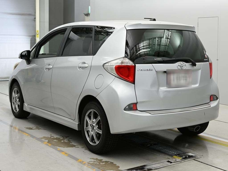 Toyota Ractis II, 2010 год, 1 018 000 рублей, 6 фотография