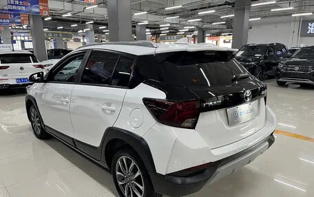 Toyota Yaris XP150 рестайлинг, 2023 год, 1 300 000 рублей, 3 фотография