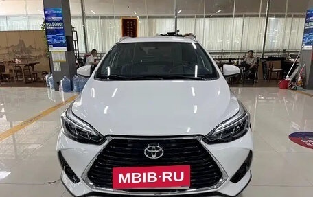 Toyota Yaris XP150 рестайлинг, 2023 год, 1 300 000 рублей, 2 фотография