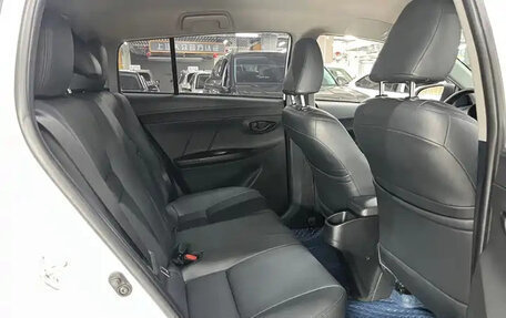 Toyota Yaris XP150 рестайлинг, 2023 год, 1 300 000 рублей, 13 фотография