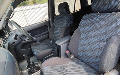 Toyota Hilux VI, 2000 год, 750 000 рублей, 17 фотография