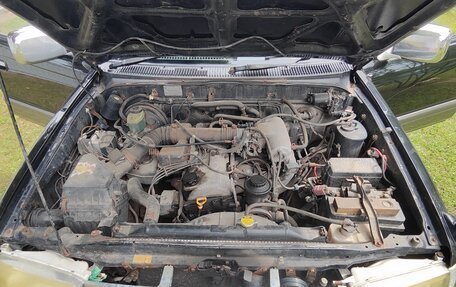 Toyota Hilux VI, 2000 год, 750 000 рублей, 28 фотография
