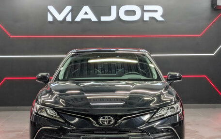 Toyota Camry, 2023 год, 3 790 000 рублей, 2 фотография
