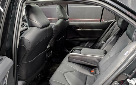 Toyota Camry, 2023 год, 3 790 000 рублей, 18 фотография
