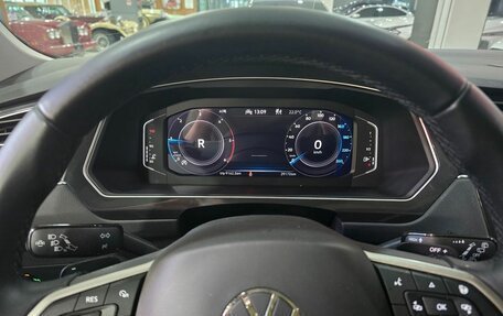 Volkswagen Tiguan, 2023 год, 3 795 000 рублей, 14 фотография