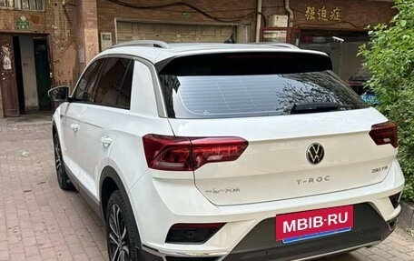 Volkswagen T-Roc I, 2022 год, 1 350 000 рублей, 5 фотография